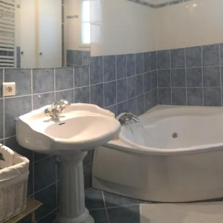 D'hotes Sous Les Grands Chenes Zen Nocleg ze śniadaniem