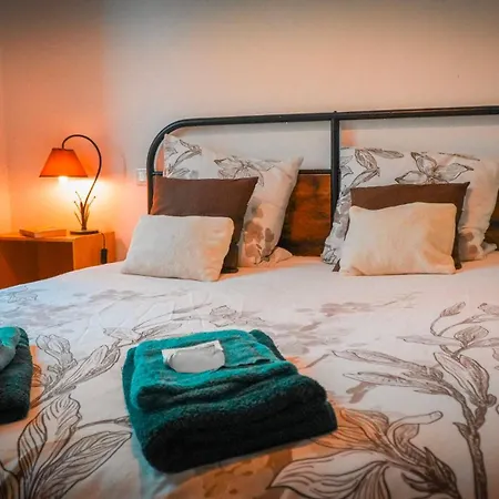 D'hotes Sous Les Grands Chenes Zen * Saint-Etienne-de-Corcoue